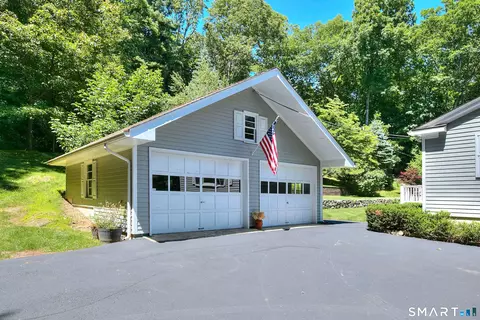 Exterior - Undisclosed, Redding, CT 06896 photo 4 of 7