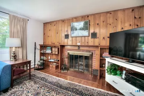 Living - Undisclosed, Redding, CT 06896 photo 3 of 6