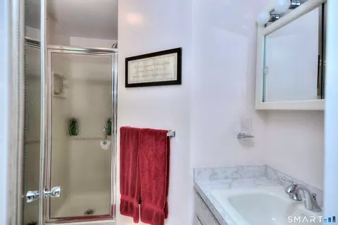 Bath - Undisclosed, Redding, CT 06896 photo 2 of 4