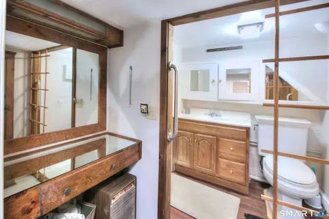 Bath - Undisclosed, Redding, CT 06896 photo 4 of 4