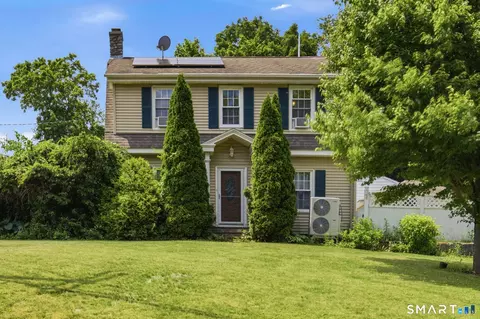 250 Bradley Ave, Waterbury, CT 06708