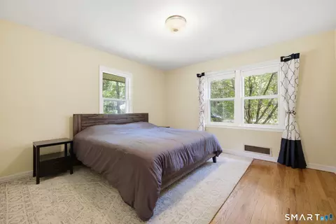 Bedroom - 75 Brinsmade Rd, Hamden, CT 06514 photo 3 of 6