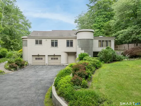 511 Hunting Ridge Rd, Stamford, CT 06903