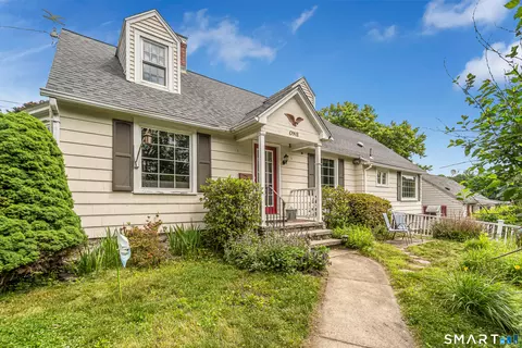 1 Glenwood Ave, Naugatuck, CT 06770