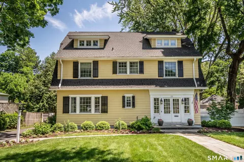 22 Ridgewood Rd, West Hartford, CT 06107
