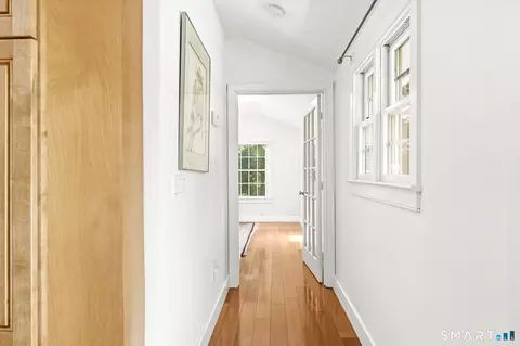 Entry Way - 149 Old Redding Rd, Redding, CT 06896 photo 6 of 7