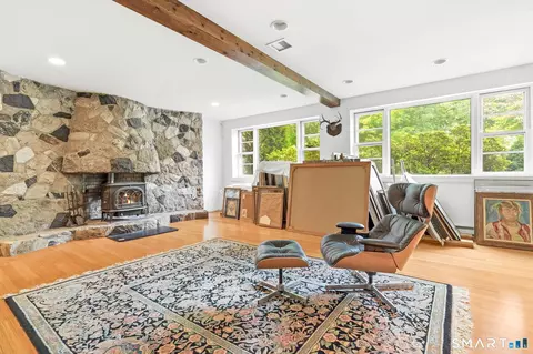Living - 149 Old Redding Rd, Redding, CT 06896 photo 1 of 4