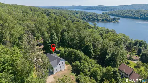 10 Juniper Dr, New Milford, CT 06776