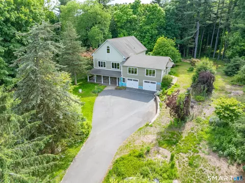 13 Windaway Rd, Bethel, CT 06801
