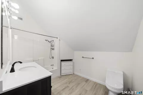 Bath - 68 Westfield Ave, Killingly, CT 06239 photo 1 of 3