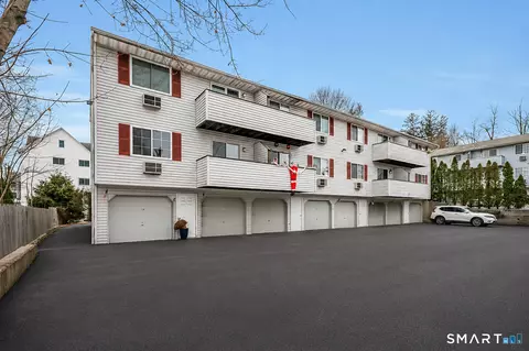 81 Chipman St #13, Waterbury, CT 06708