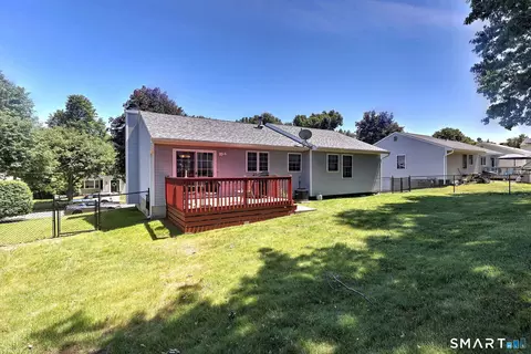 Exterior - 20 Down Draft Cir, West Haven, CT 06516 photo 6 of 6