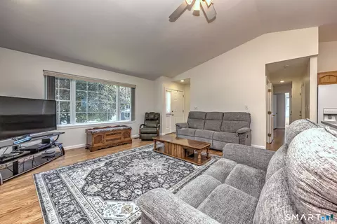 Living - 20 Down Draft Cir, West Haven, CT 06516 photo 4 of 5