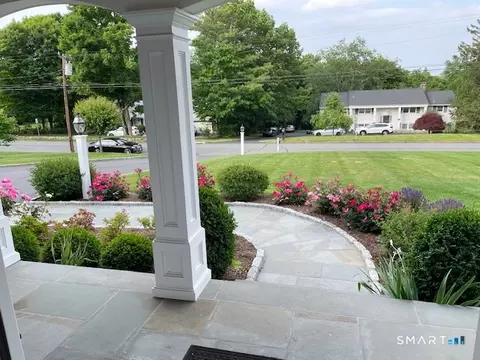 Exterior - 14 E Gate Rd, Danbury, CT 06811 photo 6 of 6