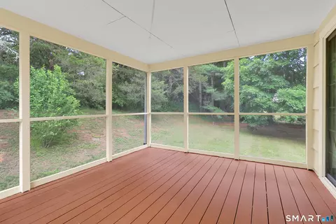 Exterior - 4 Cherry Heights Ter, Sandy Hook, CT 06482 photo 3 of 7