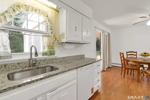Kitchen - 4 Cherry Heights Ter, Sandy Hook, CT 06482 photo 3 of 3