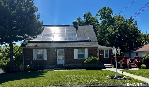 60 Primrose St, Waterbury, CT 06708