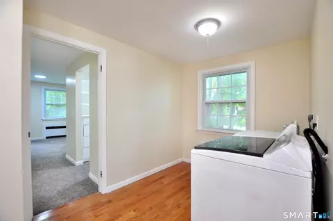 Entry Way - 12 Jerome Ave, Bloomfield, CT 06002 photo 9 of 14