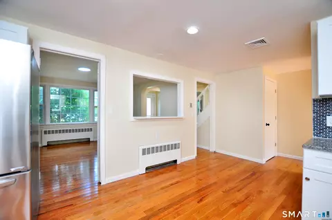 Entry Way - 12 Jerome Ave, Bloomfield, CT 06002 photo 7 of 14