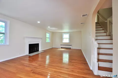 Living - 12 Jerome Ave, Bloomfield, CT 06002 photo 1 of 4