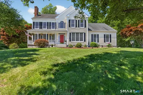 86 Nursery Ln, Madison, CT 06443