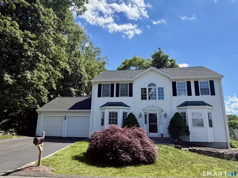 85 Old Colony Rd #85, Monroe, CT 06468