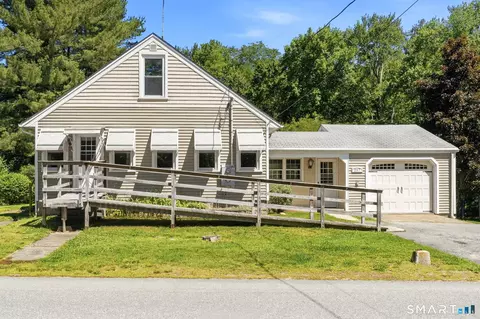 257 Union Ave, Pascoag, RI 02859