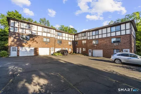 181 Hicks St #2D, Meriden, CT 06450