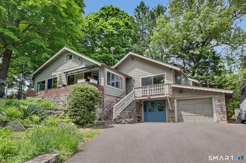 3 Satterlee Rd, New Fairfield, CT 06812