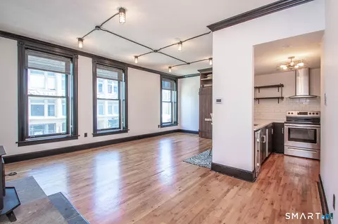 118 Washington St #203, Norwalk, CT 06854