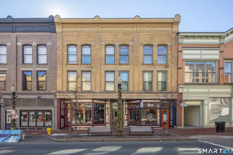 118 Washington St #203, Norwalk, CT 06854