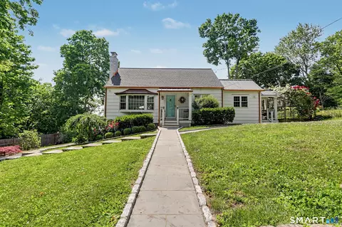 51 Grandview Rd, Fairfield, CT 06825