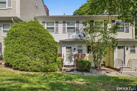 25 Padanaram Rd #66, Danbury, CT 06811