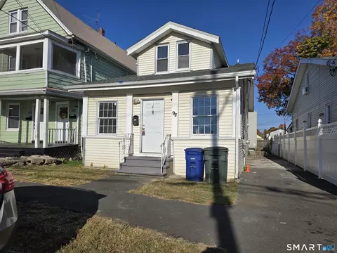 98 Cowles St, Bridgeport, CT 06607