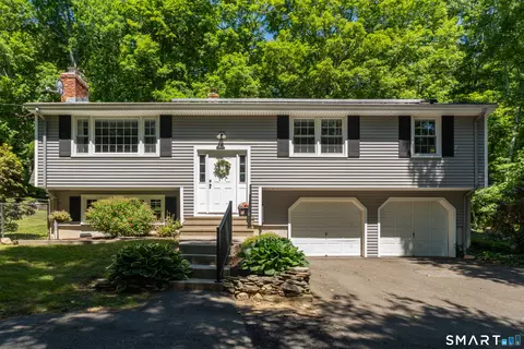 339 Boston Post Rd, East Lyme, CT 06333