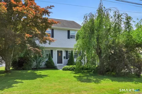 30 Quaker Ln, Southington, CT 06489