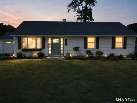 200 Little Deer Rd, Bridgeport, CT 06606