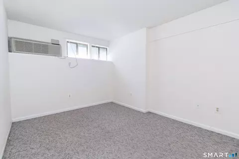Bedroom - 175 Mill Pond Rd #101, Hamden, CT 06514 photo 4 of 5