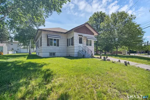 558 New London Tpke, Norwich, CT 06360