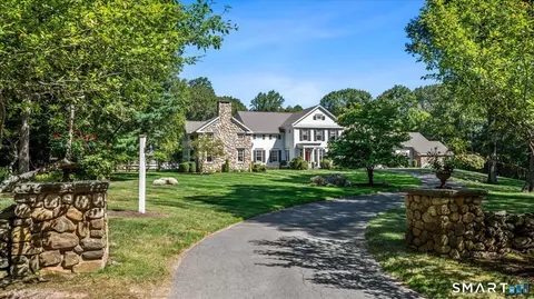 79 Highridge Rd, Simsbury, CT 06092
