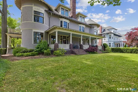 362 Whitney Ave #1B, New Haven, CT 06511