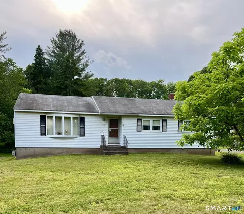 492 Hillstown Rd, Manchester, CT 06040