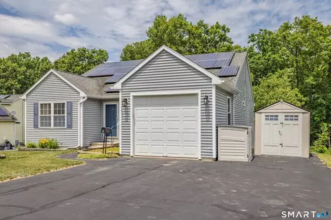 4 Aspen Pl, Willimantic, CT 06226