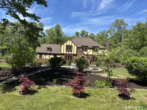 43 Windtree Rd E, Torrington, CT 06790