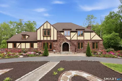 43 Windtree Rd E, Torrington, CT 06790