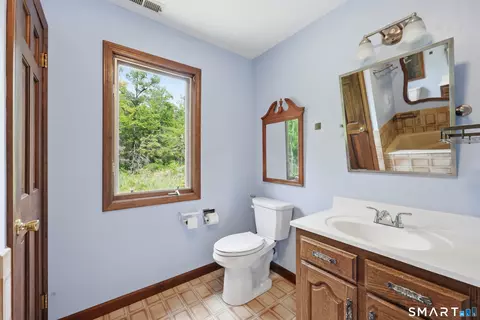 Bath - 43 Windtree E, Torrington, CT 06790 photo 2 of 3