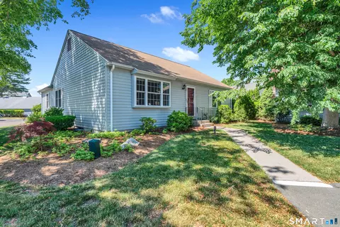 28 Downing Way #28, Madison, CT 06443