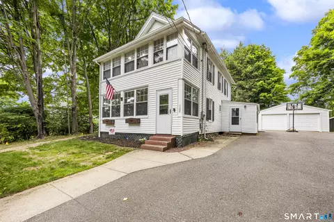 122 Chestnut Grove Rd, Watertown, CT 06795