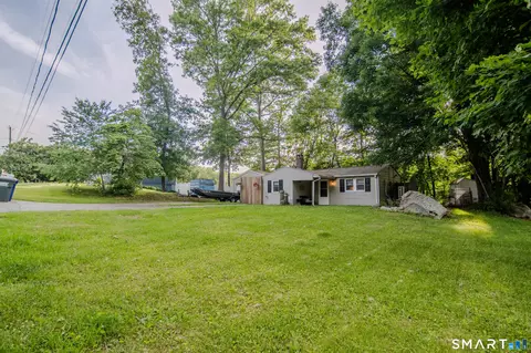 Exterior - 37 Lake St, Ledyard, CT 06339 photo 2 of 3