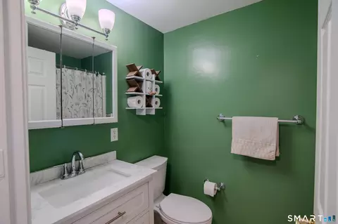 Bath - 37 Lake St, Ledyard, CT 06339 photo 1 of 1